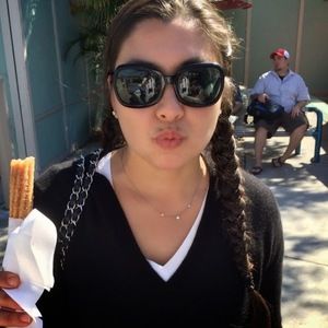 Meet your Posher, Dell